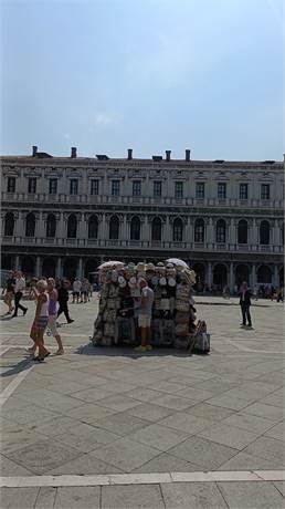 Dettagli 