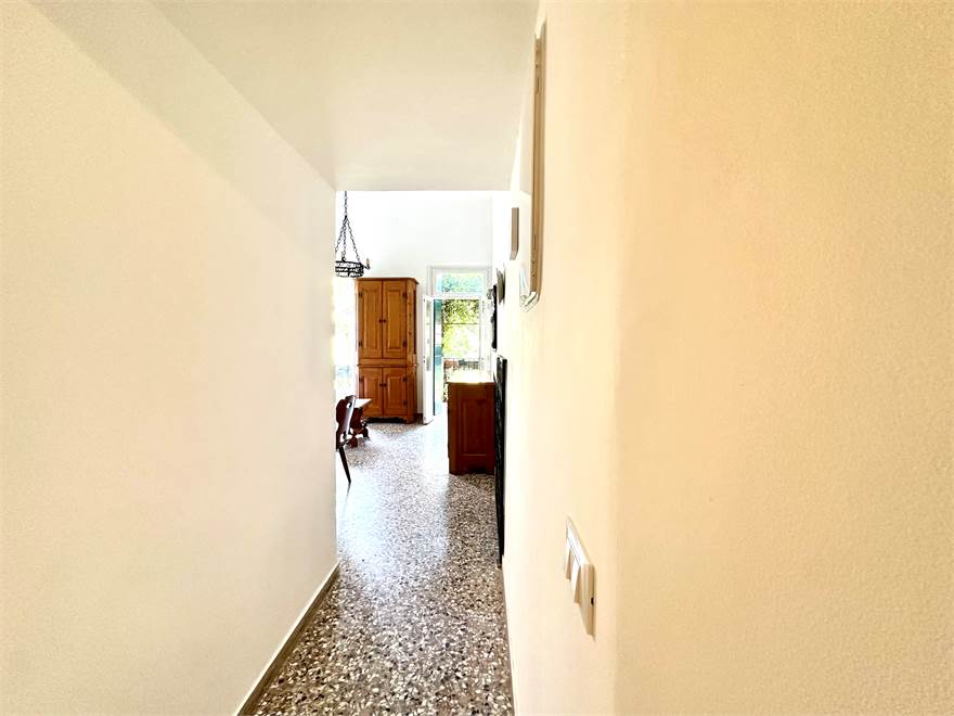 Accesso a Cucina - Sala da Pranzo